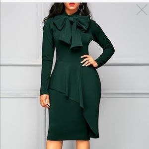 Size large Rotita forest green dress